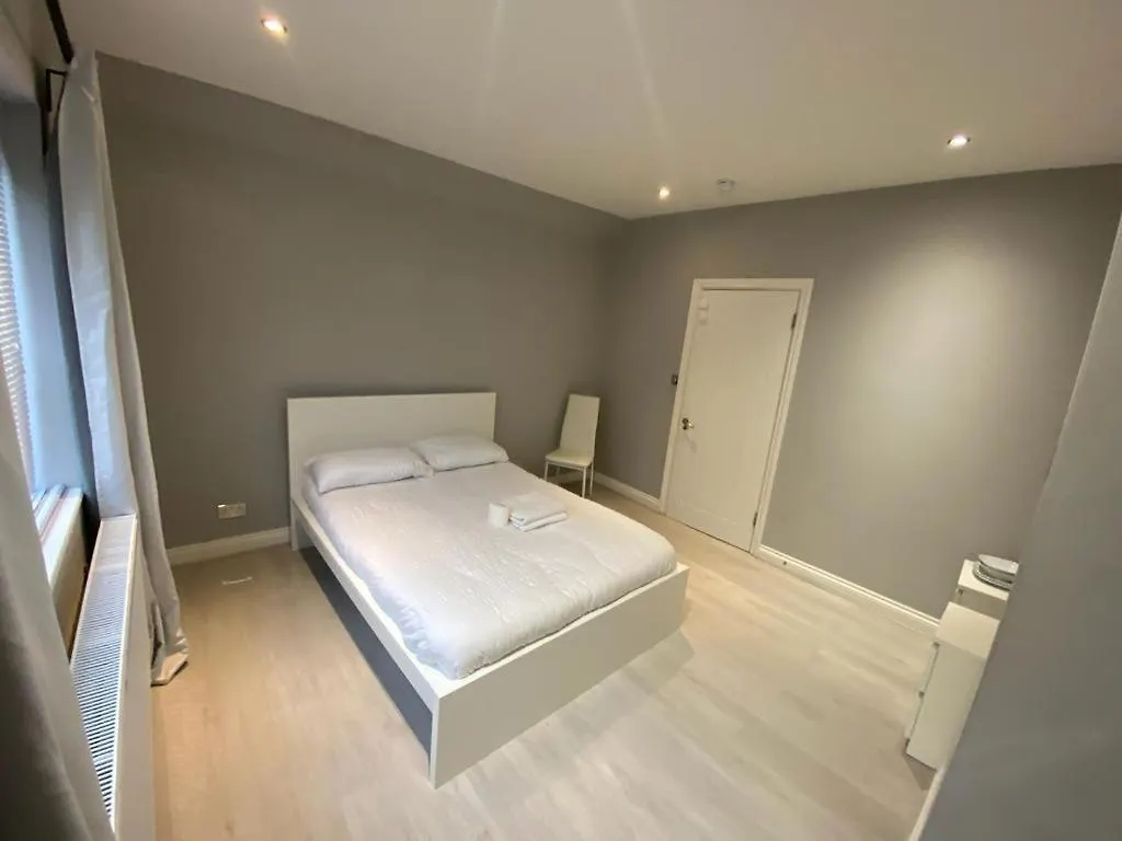 Comfy Double Rooms contacts